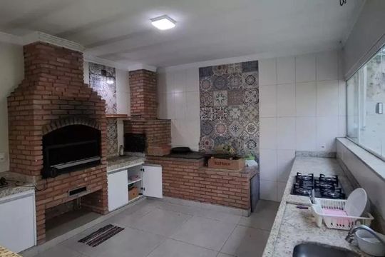 Churrasqueira de casa para alugar com 4 quartos, 467m² em Tabajaras, Uberlândia