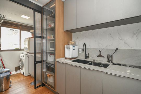 Cozinha de apartamento à venda com 3 quartos, 97m² em Passo D’areia, Porto Alegre