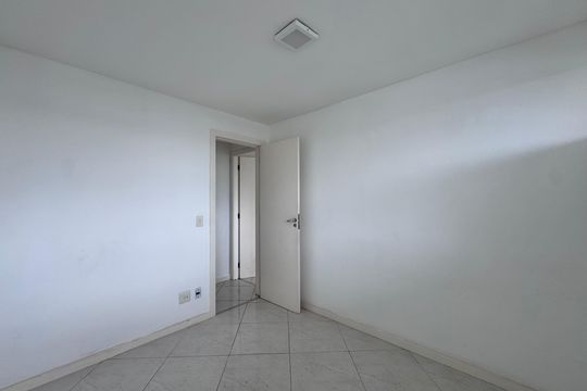 Quarto  de apartamento à venda com 3 quartos, 77m² em Recreio dos Bandeirantes, Rio de Janeiro