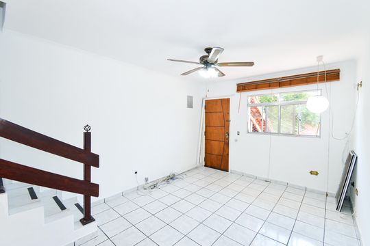 Casa à venda com 2 quartos, 116m² em Vila Maranduba, Guarulhos