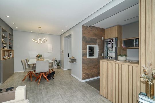 Sala de apartamento à venda com 3 quartos, 82m² em São Sebastião, Porto Alegre
