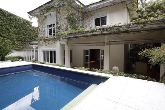 Piscina de casa de condomínio à venda com 4 quartos, 483m² em Jardim Guedala, São Paulo