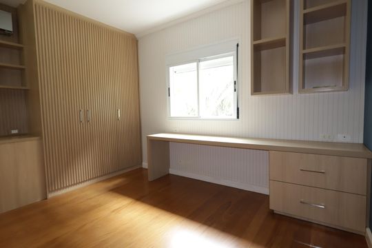 Suíte 3 de casa de condomínio à venda com 4 quartos, 483m² em Jardim Guedala, São Paulo