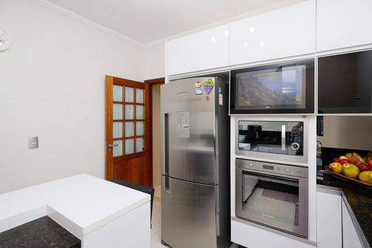 Cozinha - Armários de casa para alugar com 4 quartos, 225m² em Vila Mazzei, São Paulo