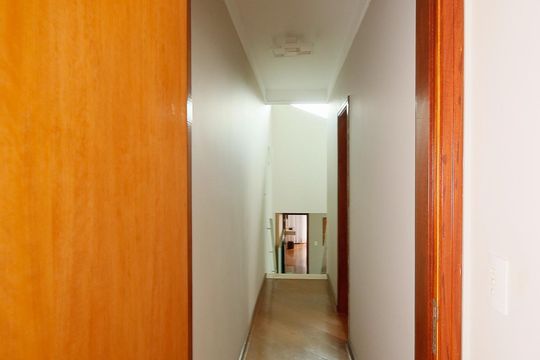 Casa para alugar com 4 quartos, 225m² em Vila Mazzei, São Paulo