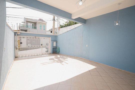 Garagem de casa para alugar com 4 quartos, 225m² em Vila Mazzei, São Paulo