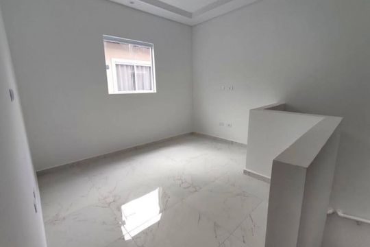Casa de Condomínio para alugar com 2 quartos, 55m² em Vila Caiçara, Praia Grande