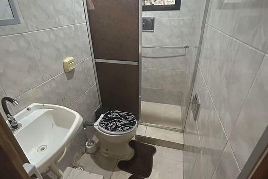Banheiro de apartamento para alugar com 1 quarto, 35m² em Recreio dos Bandeirantes, Rio de Janeiro