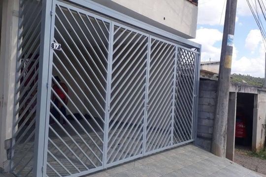 Fachada de casa à venda com 1 quarto, 170m² em Cidade São Pedro - Gleba B, Santana de Parnaíba