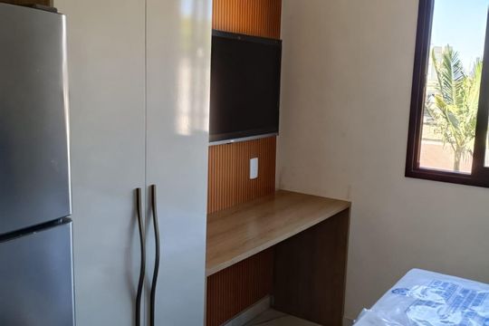 Quarto de kitnet/studio para alugar com 1 quarto, 17m² em Novo Mundo, Curitiba