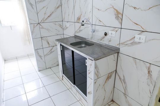 cozinha de apartamento para alugar com 2 quartos, 52m² em Jardim Esmeralda, São Paulo