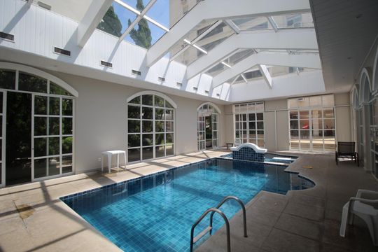 Área comum - Piscina de apartamento à venda com 4 quartos, 117m² em Higienópolis, Porto Alegre