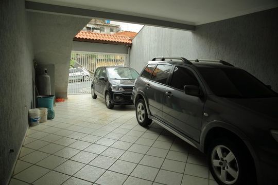 Garagem  de casa para alugar com 3 quartos, 350m² em Baeta Neves, São Bernardo do Campo