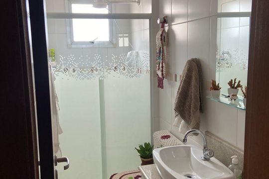 Banheiro de apartamento para alugar com 3 quartos, 100m² em Santa Maria, São Caetano do Sul