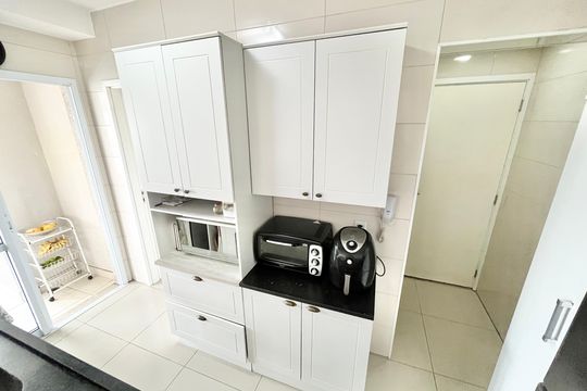 Cozinha de apartamento à venda com 3 quartos, 120m² em Santa Teresinha, São Paulo