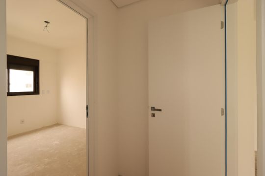 Corredor de apartamento à venda com 3 quartos, 117m² em Vila Assunção, Santo André