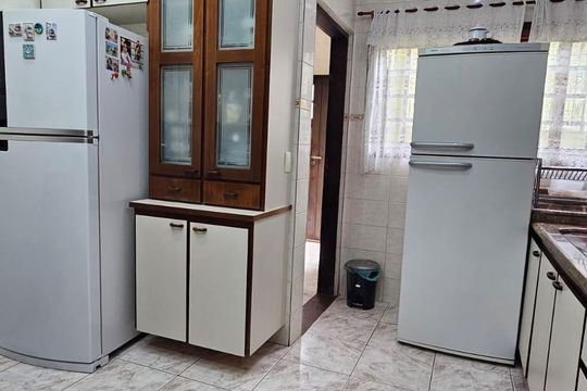 Cozinha de casa à venda com 3 quartos, 235m² em Jardim Las Vegas, Santo André