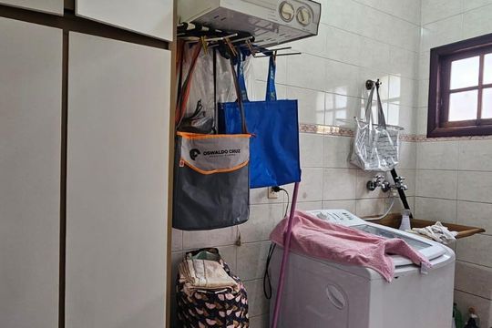 Área de serviço de casa à venda com 3 quartos, 235m² em Jardim Las Vegas, Santo André