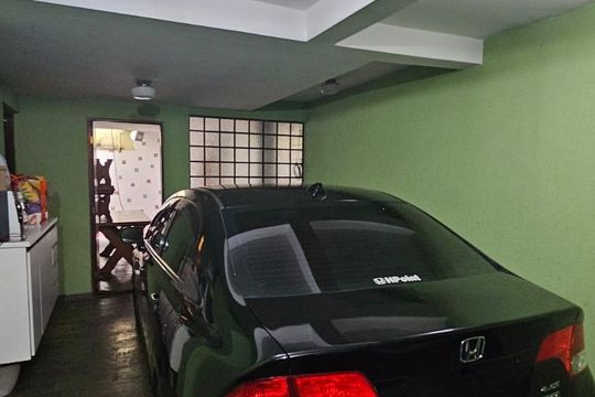 Garagem de casa à venda com 3 quartos, 235m² em Jardim Las Vegas, Santo André
