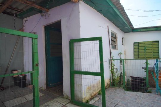 Casa Anexa de casa para alugar com 2 quartos, 300m² em Jardim Carvalho, Porto Alegre