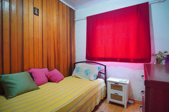 Quarto 2 de casa para alugar com 2 quartos, 300m² em Jardim Carvalho, Porto Alegre