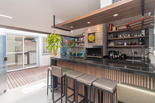 Churrasqueira de casa à venda com 3 quartos, 187m² em Aberta dos Morros, Porto Alegre