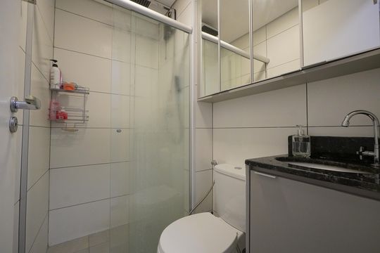 Banheiro de kitnet/studio para alugar com 1 quarto, 28m² em Vila Mariana, São Paulo