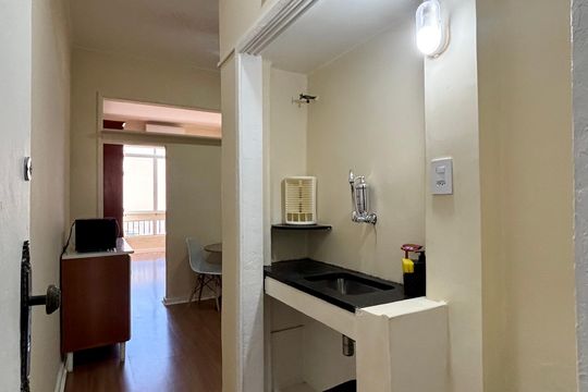 Cozinha de apartamento para alugar com 1 quarto, 45m² em Copacabana, Rio de Janeiro