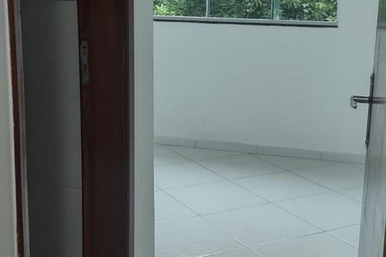 Sala de apartamento à venda com 2 quartos, 111m² em Realengo, Rio de Janeiro