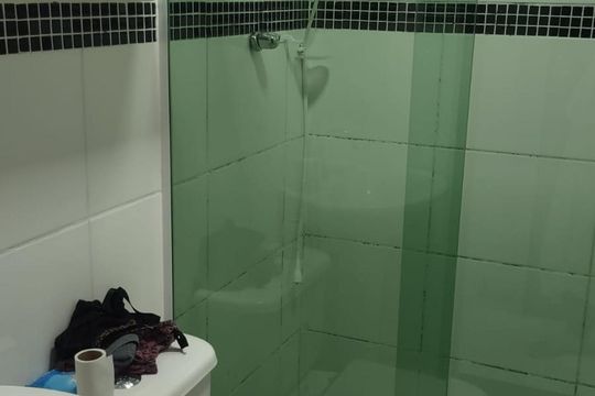 Banheiro de apartamento à venda com 2 quartos, 111m² em Realengo, Rio de Janeiro