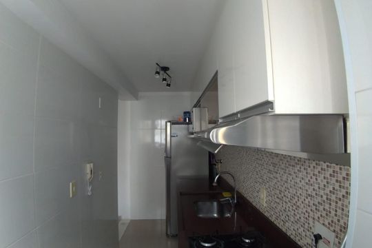 Cozinha de apartamento à venda com 2 quartos, 49m² em Itaquera, São Paulo