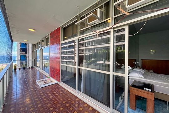Varanda das sala e quartos de apartamento à venda com 3 quartos, 243m² em Copacabana, Rio de Janeiro