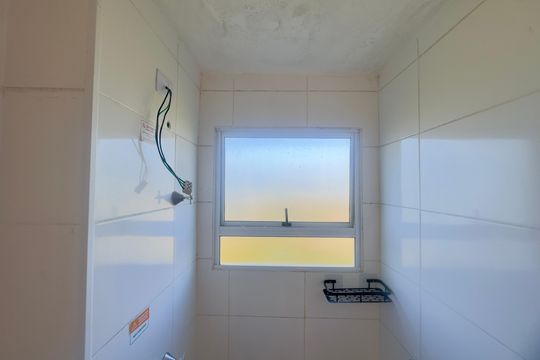 Banheiro de apartamento para alugar com 2 quartos, 38m² em Jardim Hanna, Guarulhos