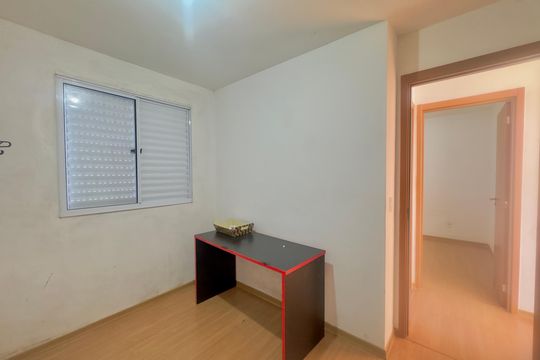 Quarto 2 de apartamento para alugar com 2 quartos, 38m² em Jardim Hanna, Guarulhos
