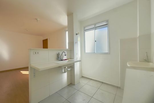 Cozinha de apartamento para alugar com 2 quartos, 38m² em Jardim Hanna, Guarulhos