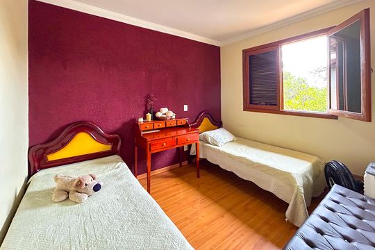 Casa à venda com 5 quartos, 278m² em Alípio de Melo, Belo Horizonte