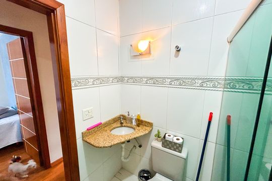 Casa à venda com 5 quartos, 278m² em Alípio de Melo, Belo Horizonte