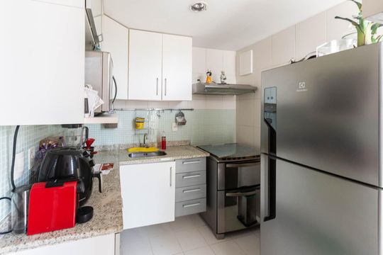 Cozinha de apartamento à venda com 2 quartos, 75m² em Andaraí, Rio de Janeiro