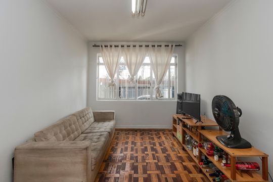 Casa à venda com 2 quartos, 113m² em Jardim Aeroporto, São Paulo
