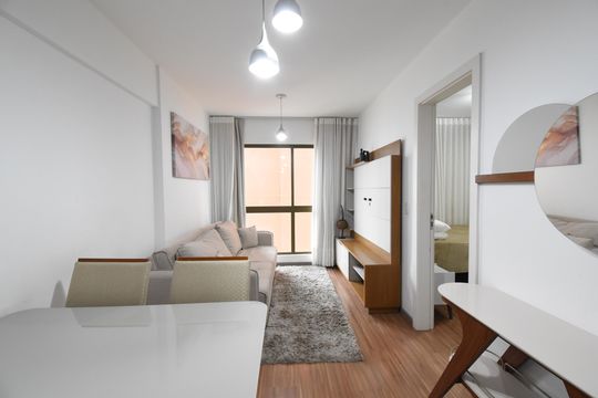 Apartamento à venda com 1 quarto, 43m² em Centro, Curitiba