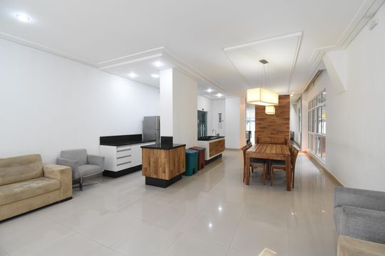 Área comum de apartamento à venda com 1 quarto, 43m² em Centro, Curitiba