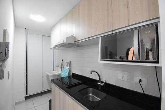 Cozinha de apartamento à venda com 1 quarto, 43m² em Centro, Curitiba