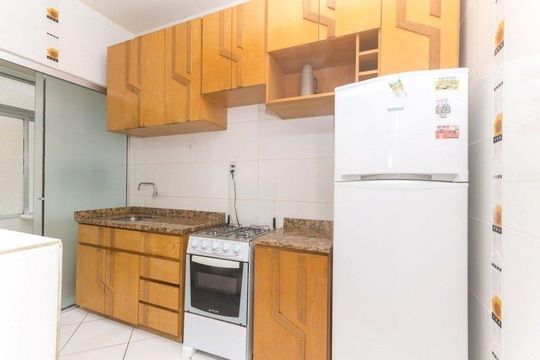 Cozinha  de apartamento para alugar com 2 quartos, 58m² em Centro Histórico, Porto Alegre