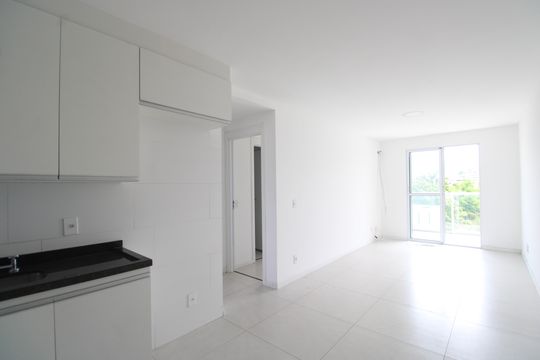 Apartamento à venda com 2 quartos, 57m² em Taquara, Rio de Janeiro