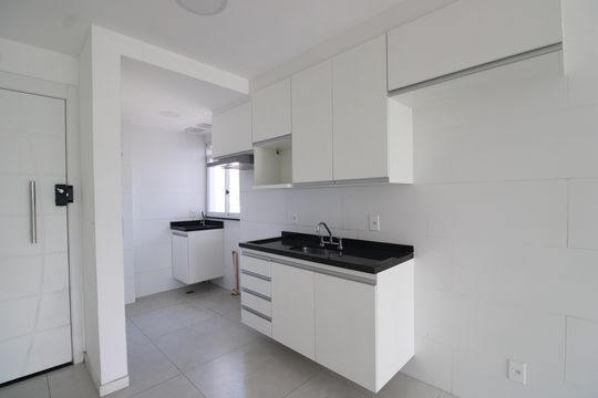 Cozinha de apartamento à venda com 2 quartos, 57m² em Taquara, Rio de Janeiro