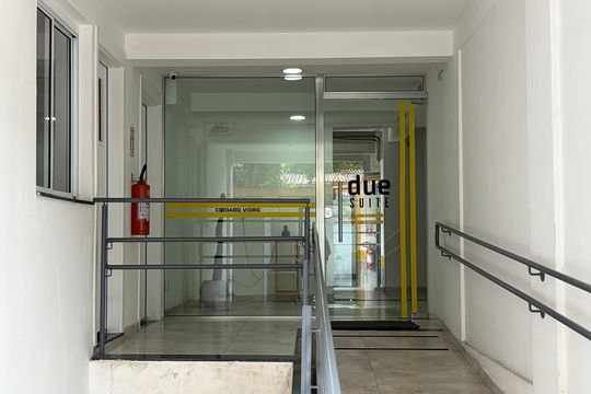 Entrada de apartamento à venda com 2 quartos, 57m² em Taquara, Rio de Janeiro