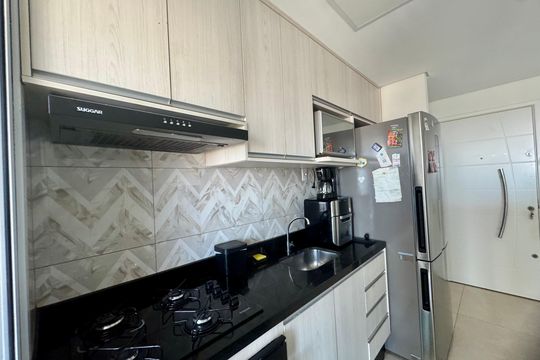 Cozinha de apartamento à venda com 2 quartos, 47m² em Vila Itapegica, Guarulhos