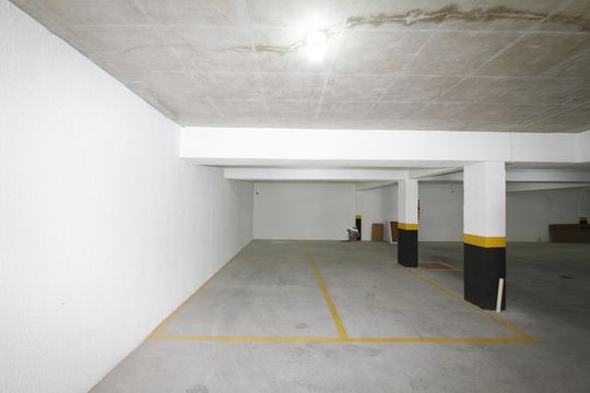 Garagem de apartamento à venda com 3 quartos, 87m² em Padre Eustáquio, Belo Horizonte