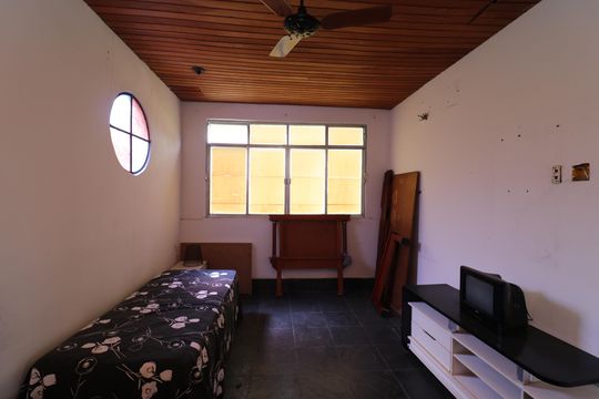 Quarto 4 de casa à venda com 6 quartos, 360m² em Bancários, Rio de Janeiro