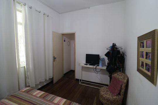 Quarto 2 de casa à venda com 6 quartos, 360m² em Bancários, Rio de Janeiro